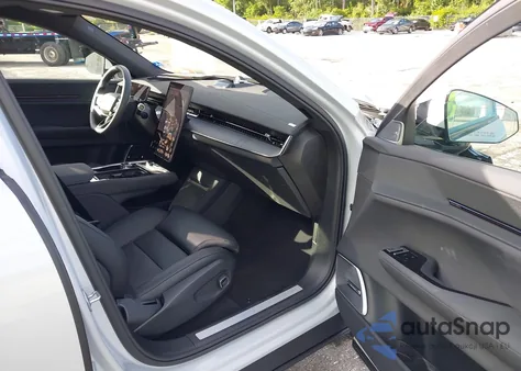 2025 Polestar 3 Long Range Dual Motor/Long Range Dual Motor Launch Edition z USA, uszkodzony, nr VIN 7SYEA3YB7SG029413